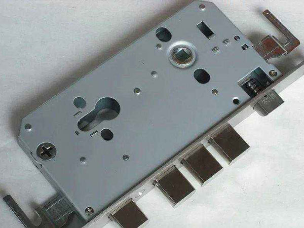 东昌府24小时上门开锁公司